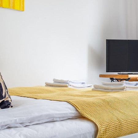 Rent Like Home - Wilcza 22A Varşova Dış mekan fotoğraf