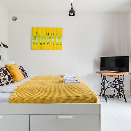 Rent Like Home - Wilcza 22A Varşova Dış mekan fotoğraf