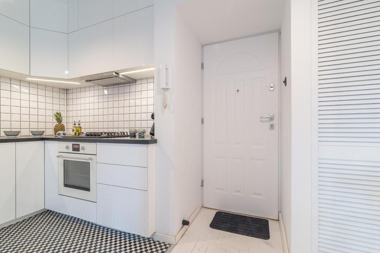 Rent Like Home - Wilcza 22A Varşova Dış mekan fotoğraf