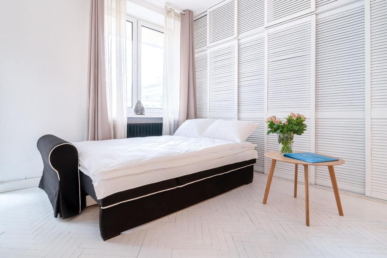 Rent Like Home - Wilcza 22A Varşova Dış mekan fotoğraf