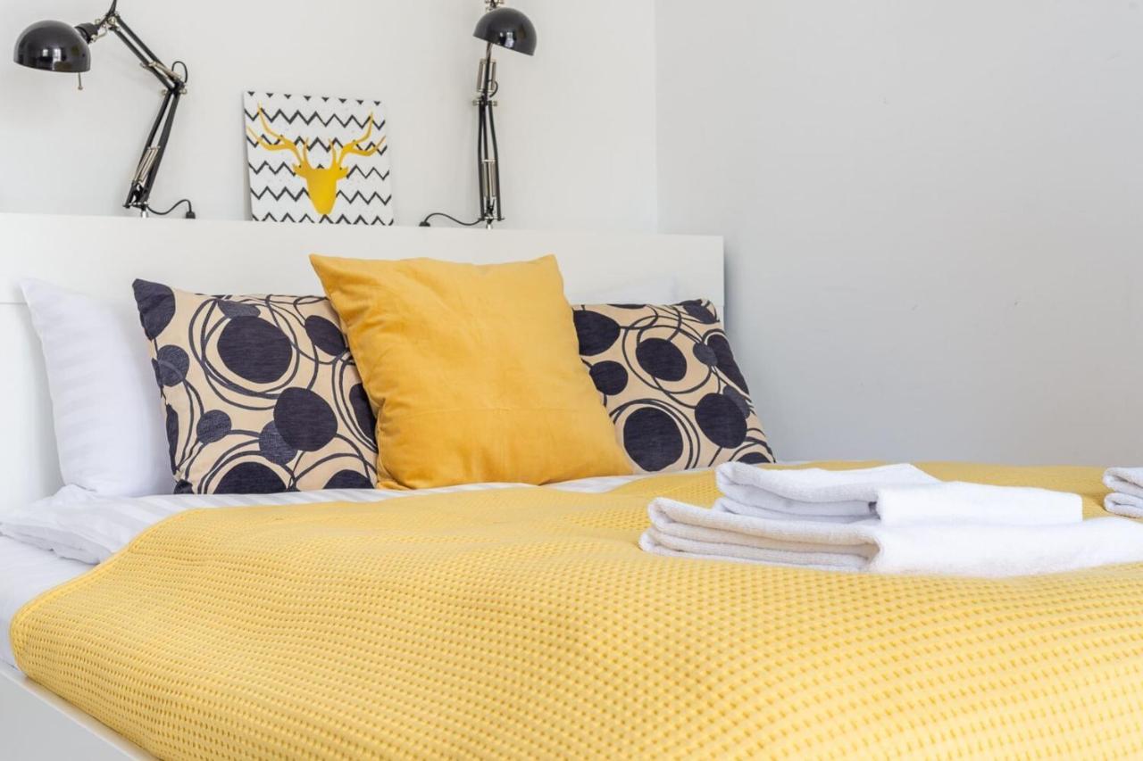 Rent Like Home - Wilcza 22A Varşova Dış mekan fotoğraf